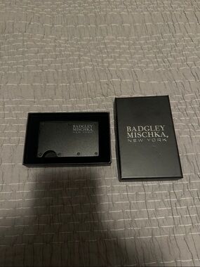Badgley Mischka New York Cardholder Wallet